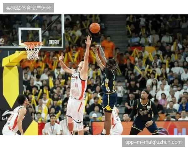 广东队凭借全队+15.6的综合效率值登顶联盟，团队篮球理念引领进攻体系变革